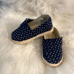TOMS toddler Polka Dot Kids Shoes - Navy and White